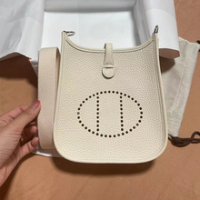 �ֹ�Ϟ��2024�¿���ܽ�տս������С̖�μ�б��ţƤ���玧С����