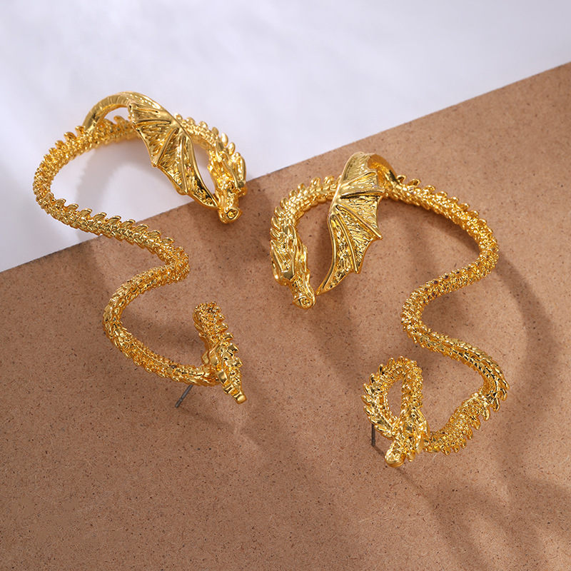 Yun Brocade retro punk gótico aleación de zinc aretes de dragón enrollados clip exagerado pernos de dragón