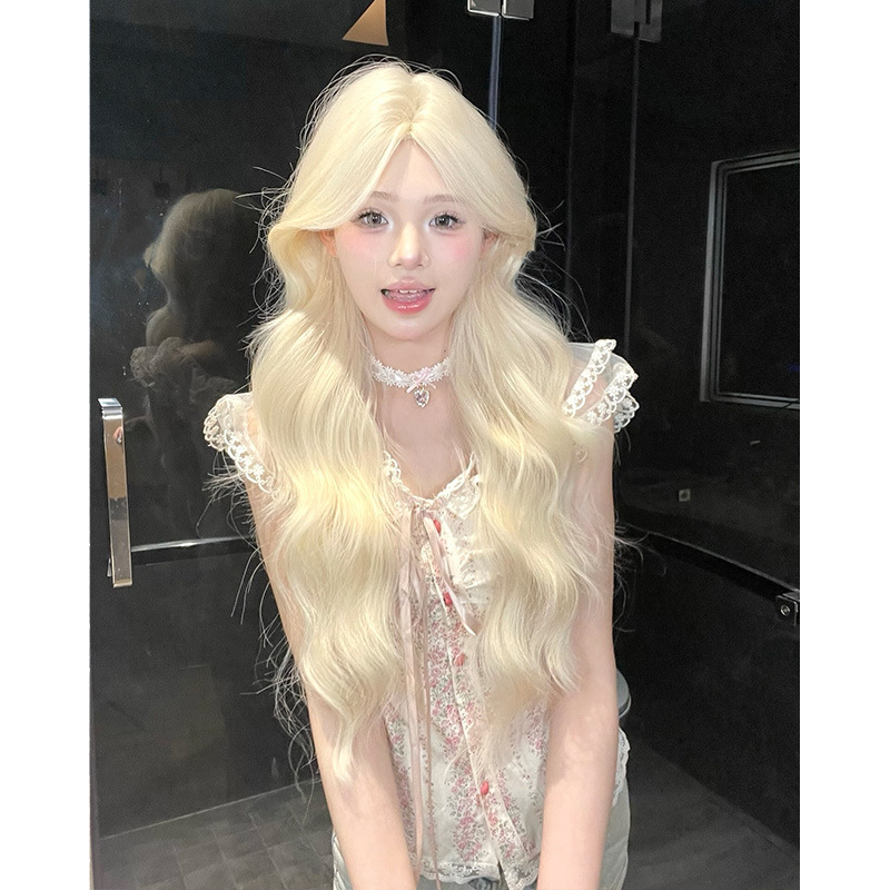 Silk Island Daily Wig Women's Long Hair Full Head Cover Imitation Natural Medium and Long Wave Roll Egg Roll Long Curly Hair Wig Silk Island Daily Wig Women's Long Hair Full Head Cover Imitation Natural Medium and Long Wave Roll Egg Roll Long Curly Hair Wig