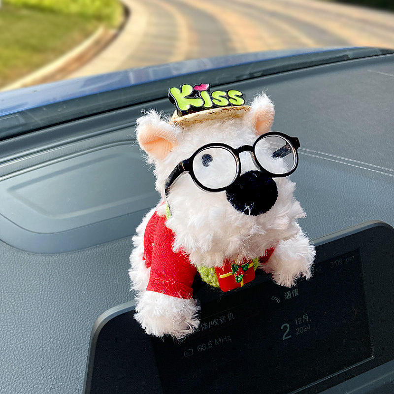 Adornos de la pantalla del coche lindo de Xiang Qian Chong 2024 West Highland Auto Display Regalo de muñeca de decoración de muñeca