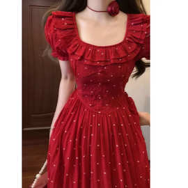 法式复古气质方领红色波点连衣裙泡泡 袖荷叶边收腰长裙女可代发