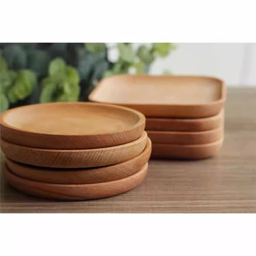 Manufacturer of wooden wooden cartoon dinner plates, bread boards, children's rice plates, snack plates, whole wood carvings