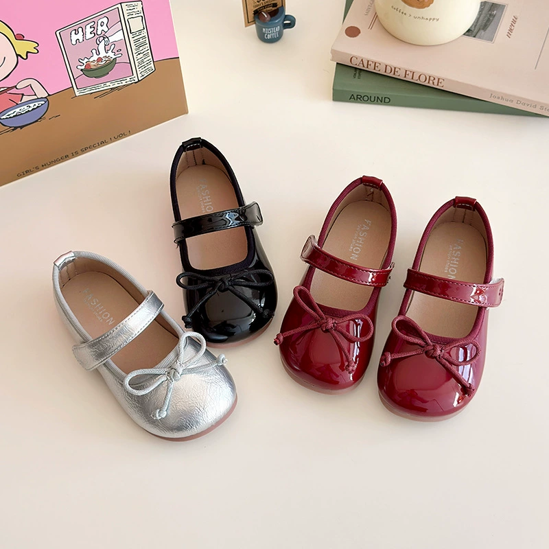 Девушки Весна и Осень 2025 Новый лук Мягкая подошва кожаные туфли