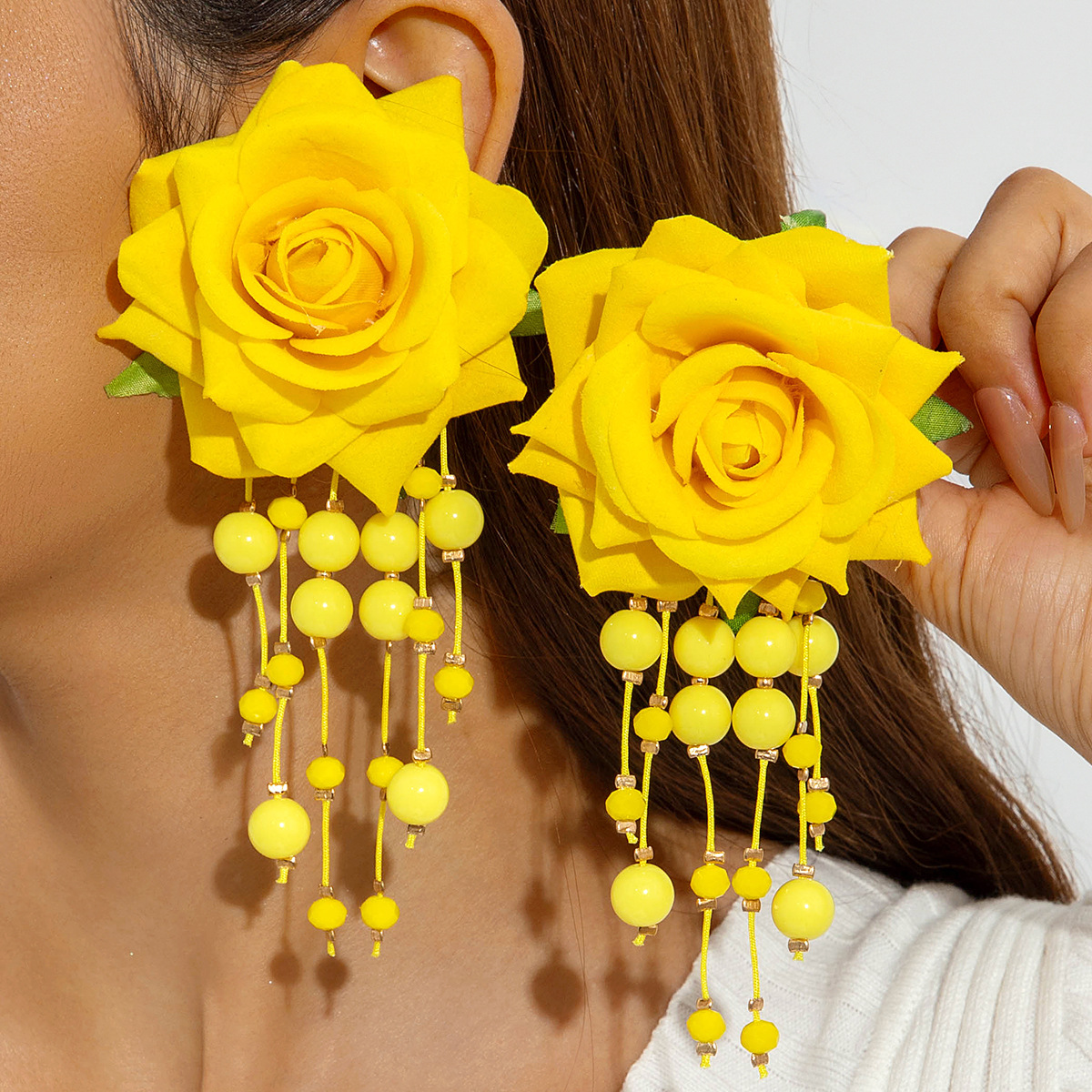 27531-ear-yellow-EP
