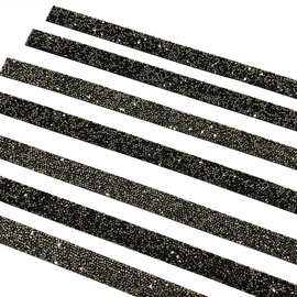 厂家钻贴水钻条背胶网钻烫钻条水晶饰布贴钻片水钻带自粘合成热熔