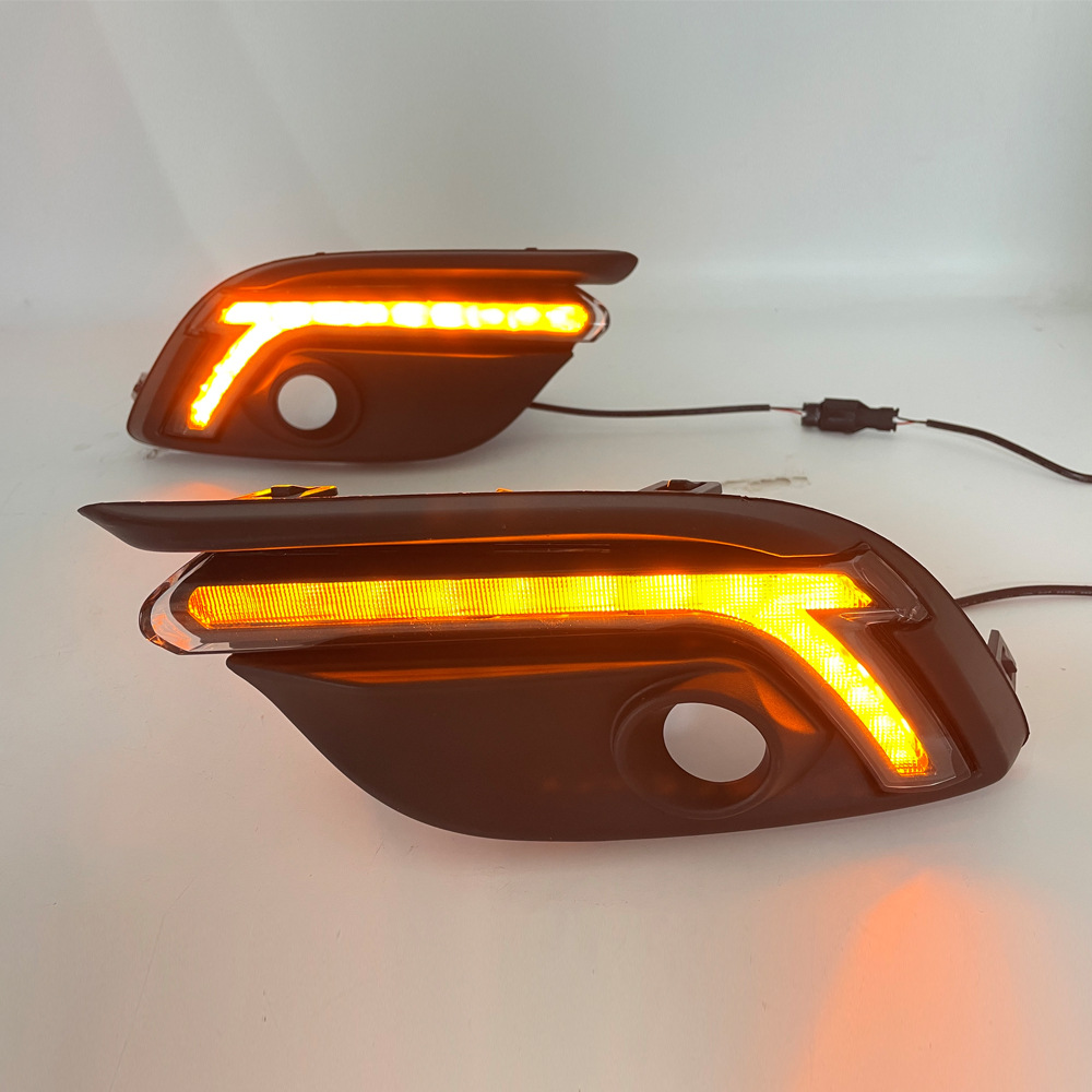 Adecuado para 17 Mazda onksela luz diurna onksela LED luz de marcha diurna luz de niebla modificación