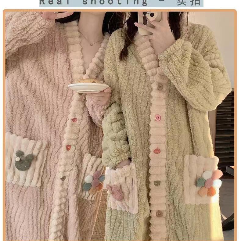 Coral Velvet Rainbow Flower Bathrobe 2026 New Winter Loose Warm Cute Long Sweet Cardigan Home Wear