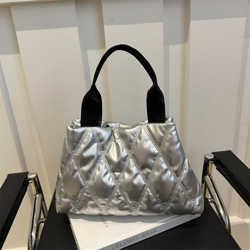 Bolsos populares de este año para mujeres 2024 nuevos bolsos de Lingge de diseño de nicho de moda