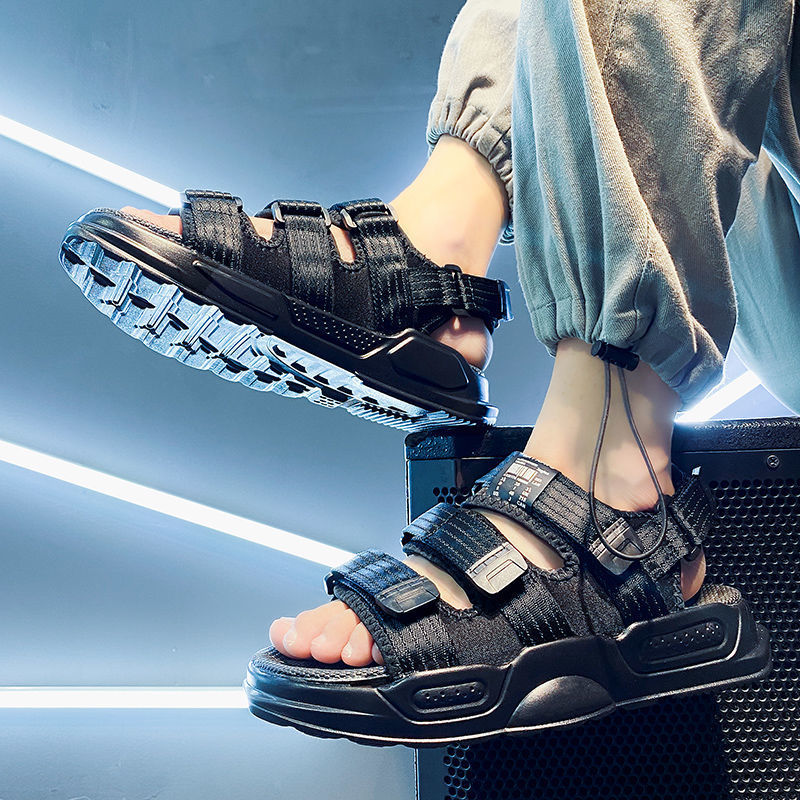 2025 sandalias para hombre verano nuevo estilo ropa exterior ocio deportes moda conducción transpirable sandalias y zapatillas para hombre de playa de doble uso