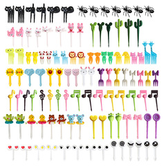 Japanese-style home cartoon fruit fork creative children's animal cute plastic fruit fork set mini bento sign