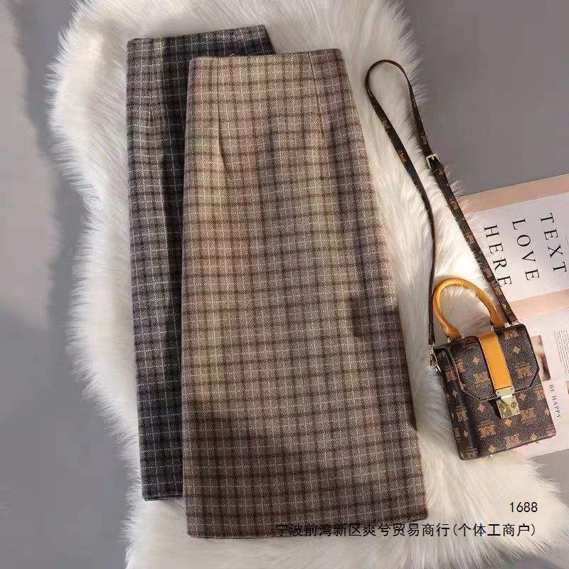 秋冬加厚毛呢格子半身裙女2026新款高腰A字包臀裙过膝开叉中长裙