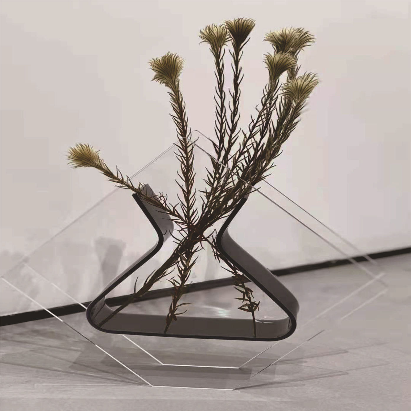 Shenzhen Manufactor Direct sale Acrylic transparent Simplicity vase Open Houses The exhibition hall Decoration Crystal plate Dried flowers Floral organ