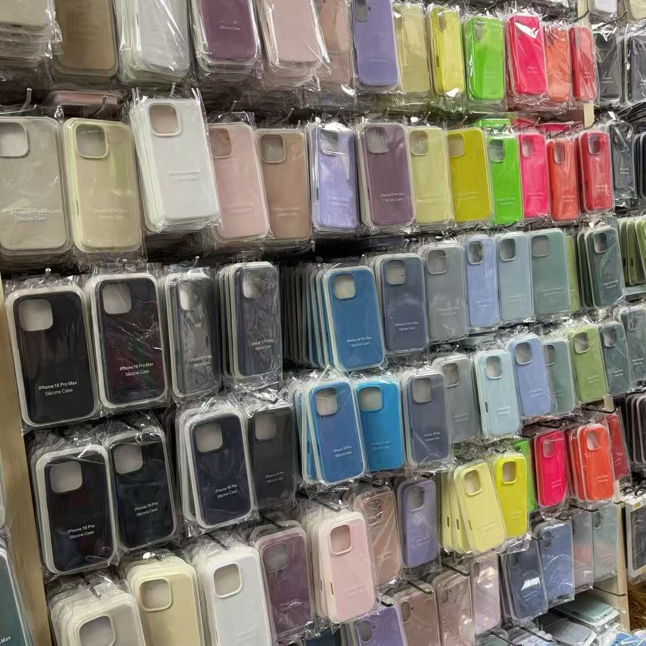 Large Hole Liquid Silicone All-Inclusive Mobile Phone Case Suitable for Apple Iphone16Promax15 14 13 Mobile Phone Case