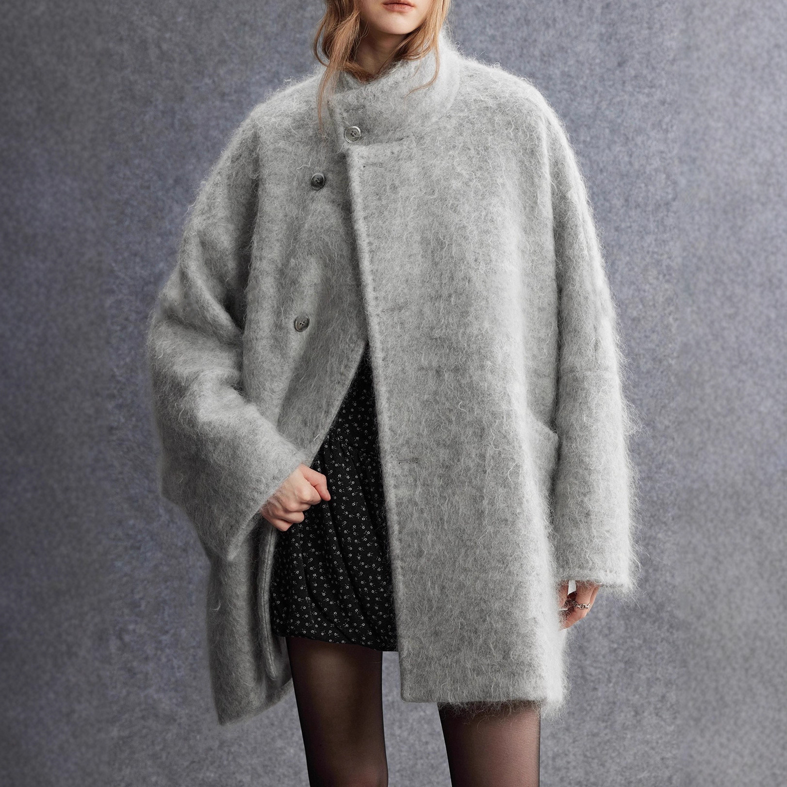 2025 New Autumn and Winter Loose, Lightweight and Fashionable Silhouette Seal Short Outwear Mid-Length Women's Outwear