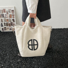 2026�����¿����ë�q���ذ�С����ĸ�ٴ����������μ��ˮͰ��