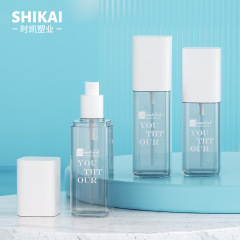 New 100/120ml Square Card Cover Pump Spray Bottle with PET Plastic Refill Bottle for Travel