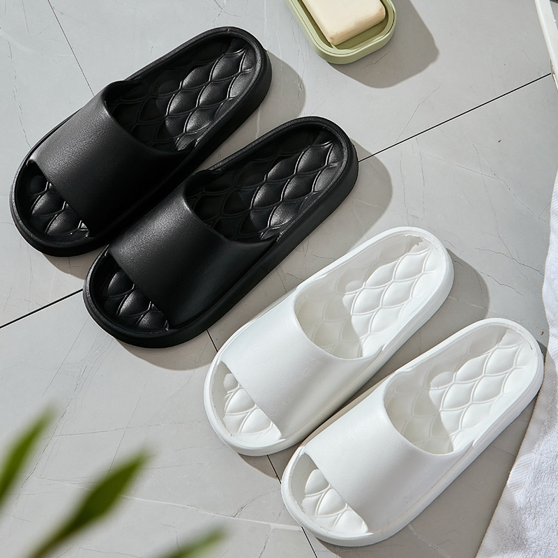 Home EVA lightweight comfortable guest bathroom slippers men's new indoor couple bath non-slip slippers women Home EVA lightweight comfortable guest bathroom slippers men's new indoor couple bath non-slip slippers women