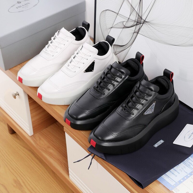 European Men's Thick-Soled Casual Shoes New Genuine Leather Triangle Logo Fashion Versatile Sports Height-Increasing Breathable Dad Shoes