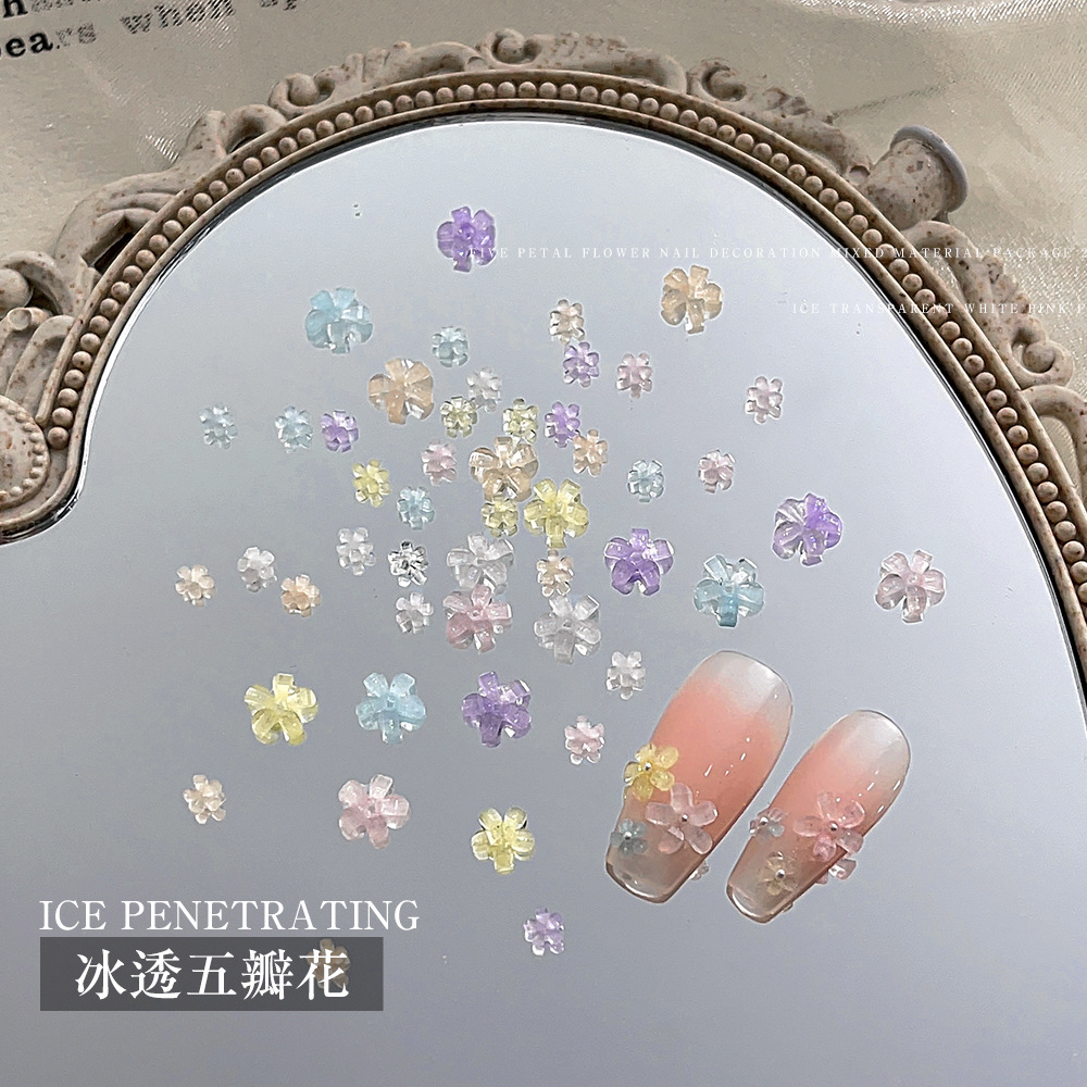 새로운 네일 아트 액세서리, 크고 작은 얼음 투명한 다섯 꽃잎 꽃 플랫 다이아몬드 마카롱 꽃잎 네일 아트 다이아몬드 액세서리 도매