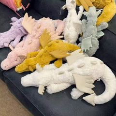 国産ジェリーキャットニップと同じスタイルのジェリーフライングドラゴン、羽根付きのかわいいぬいぐるみ、誕生日プレゼント、人形