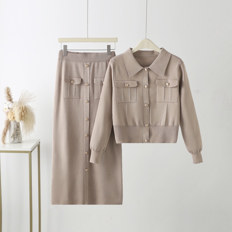 2024 Spring/Autumn Slim Fit Knitted Chanel-Style Two-Piece Suit for Women - Fashionable, Sophisticated, and Mature Style