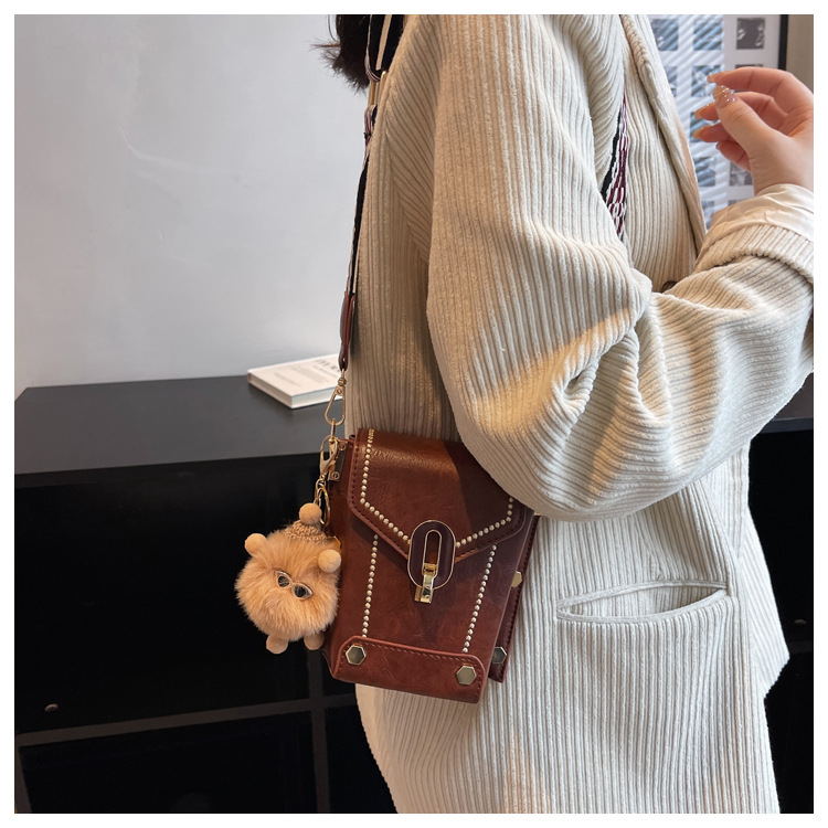 This year's popular Korean version of small for women 2024 new fashionable broadband crossbody bags, niche mobile_senzul.com