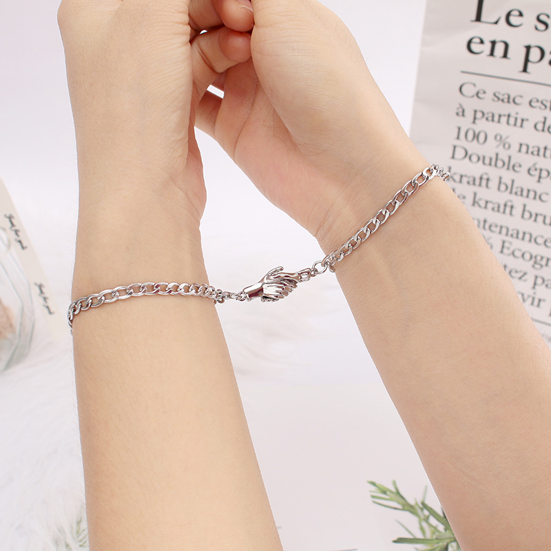 Silver Plated Plating Material Zinc Alloy Pendant Material Simple Style Geometric 304 Stainless Steel Silver Plated No Inlaid Bracelets In Bulk