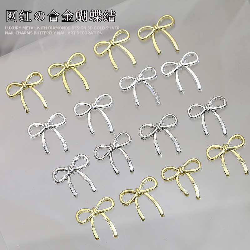 nail decoration with bow