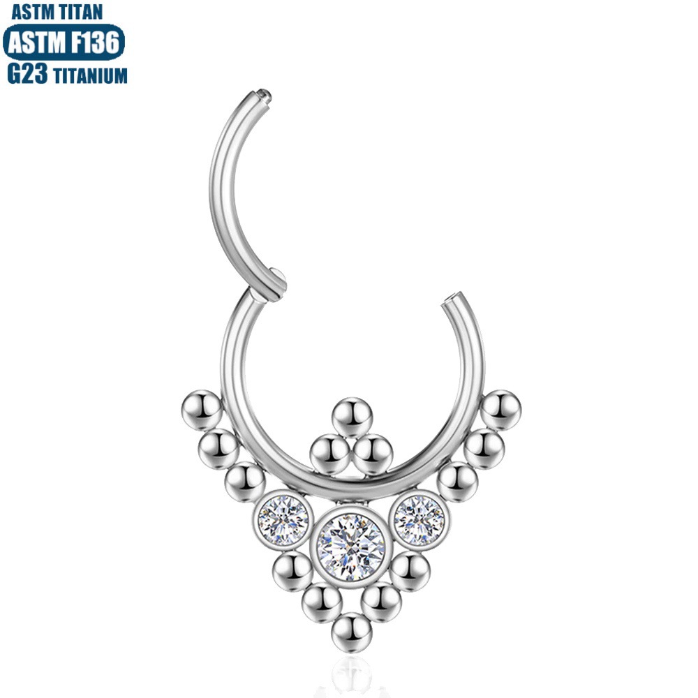 16G labret stud size and finish detail