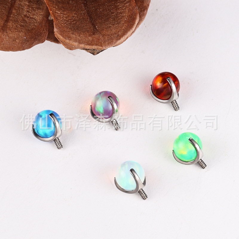 Pointed titanium steel lip stud product view