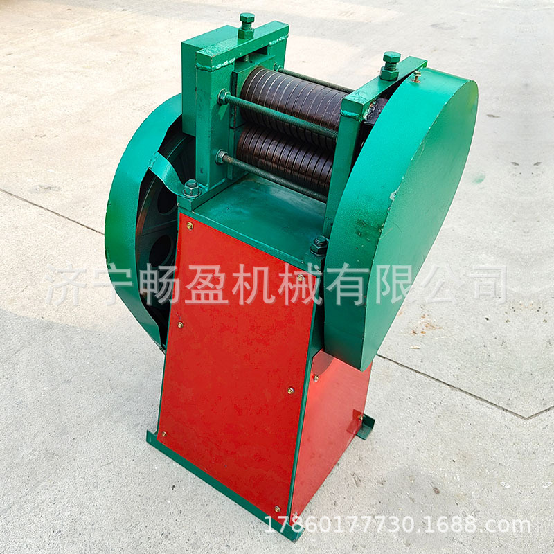 Metal die-piercing machine auxiliary equipment Steel wire iron wire steel bar rolling machine Front rolling machine of the die-piercing machine