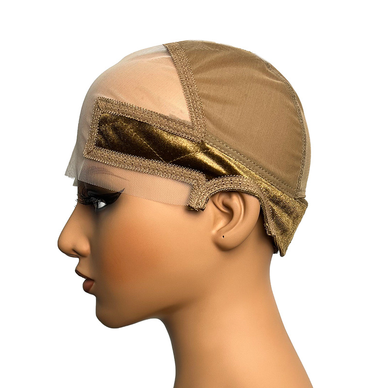 넓어진 레이스가 있는 연한 갈색 귀파기 메쉬 모자