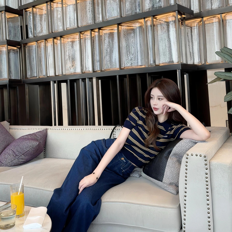 MIU シリーズ 深セン南友 25 サマーレター ジャガード ストライプ ラペル ニット 半袖|undefined