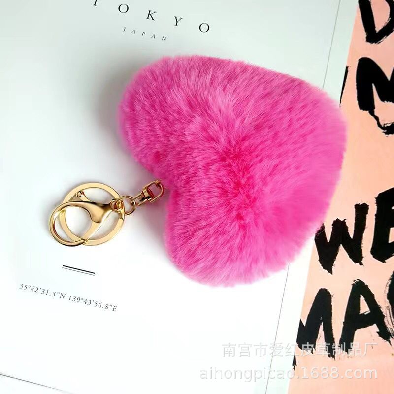 Fábrica al por mayor imitación de piel de conejo rex colgante de amor multicolor felpa corazón de melocotón llavero bolso en forma de corazón colgante de hebilla de anillo redondo