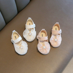 ŮͯƤЬܛ�א��ĺ����Y����Ь���＾�n��r�г��wƤŮ�����W��Ь