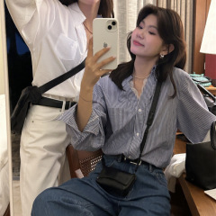 现货 韩版法式慵懒风蕾丝拼接v领衬衫女春季长袖条纹别致小众衬衣