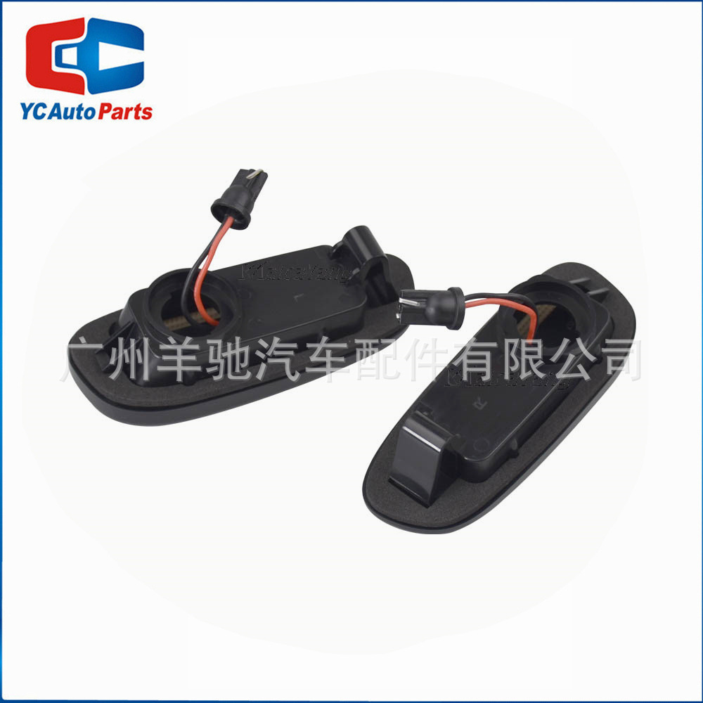 Adecuado para Subaru Impreza Luz amarilla Agua corriente LED Luz lateral Luz de señal de giro