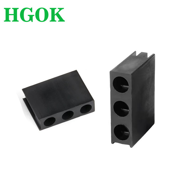 3孔3位3mm灯座3F3A/3F3B/3F3C90度LED间隔柱灯座方形座