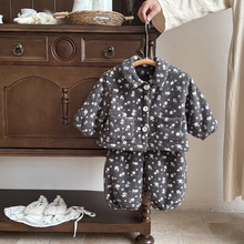 �냺˯�����b�ﶬ��Ů�����Ӻ��m�q����һ�qС���gɺ���q�Ҿӷ�