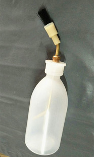 Computerized flat knitting machine oil pot thickened core tube oil pot with brush oil bottle oil brush