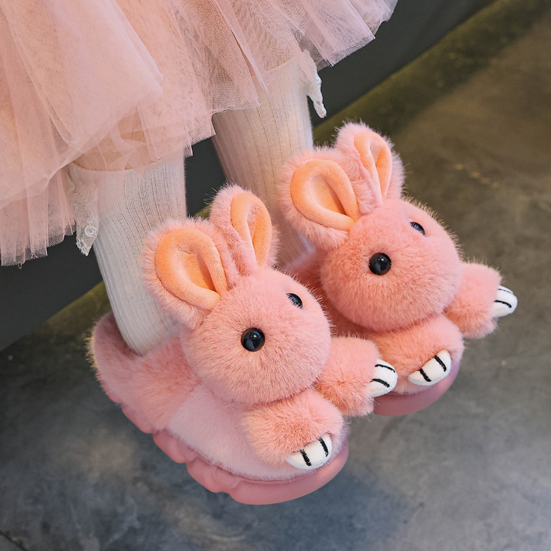 Otoño y invierno zapatillas de algodón para niños, niños y niñas, conejos de peluche calientes, padres e hijos, zapatos de algodón para niños pequeños y medianos.