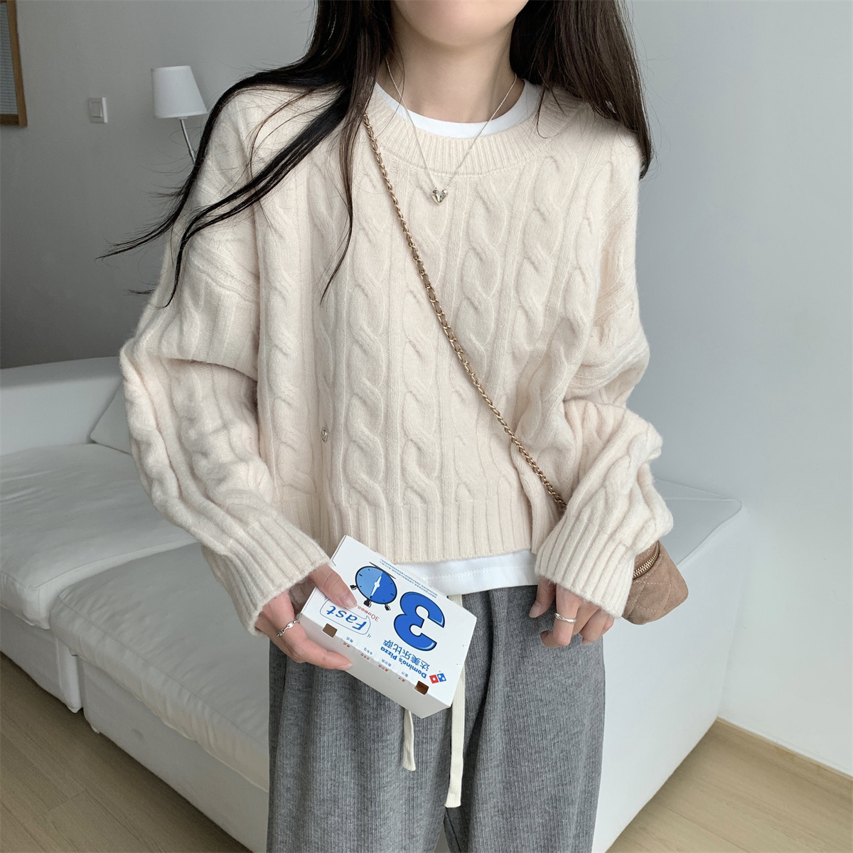 2025秋冬时尚新款圆领麻花针织衫上衣内搭慵懒软糯女毛衣外套女装