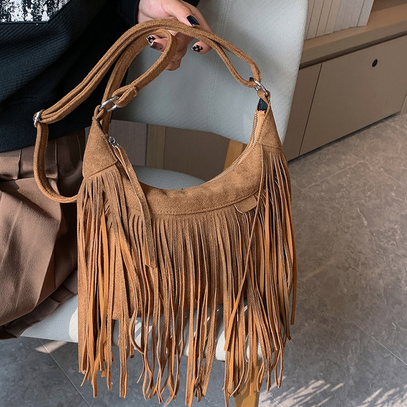 New Arrival Amazon American Style Bohemian Tassel Women's Bag Imitation Deerskin Vintage Saddle Bag Fashion Spice Girl Crossbody Bag New Arrival Amazon American Style Bohemian Tassel Women's Bag Imitation Deerskin Vintage Saddle Bag Fashion Spice Girl Crossbody Bag