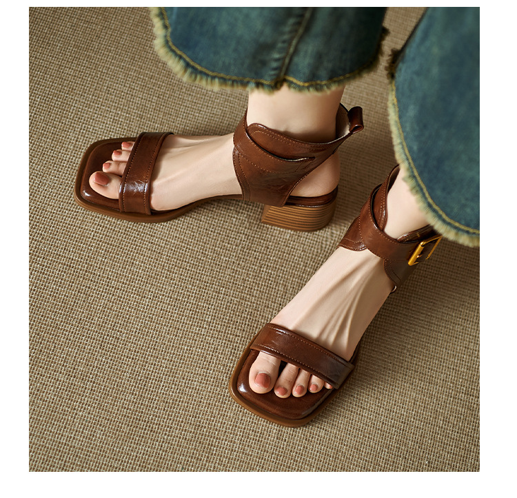 Sandal nữ cao cổ mũi vuông da thật khóa thắt lưng gót thô 9 cm — Màu nâu, Màu đen chi tiết 12