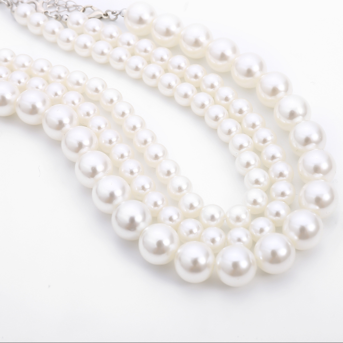 Gargantilla con perla barroca elegante bañada en oro y plata_voghion.com