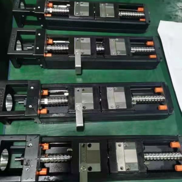 KM5520A+1080N0-0050CBA1，PMI模组配一个辅助滑块和开关