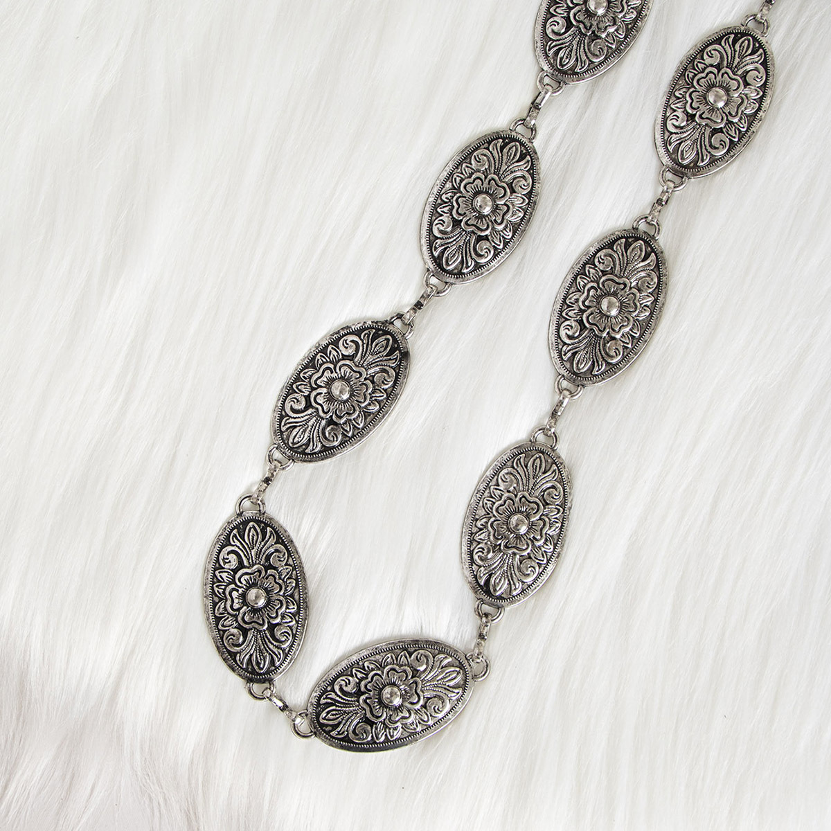 Nuevo estilo tallado de metal vintage Cadena de la cintura de las mujeres de plata antigua bronce estilo occidental en relieve aleación transfronteriza ventas nacionales en stock