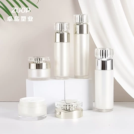 化妆品包装;喷雾瓶;按压泵头瓶