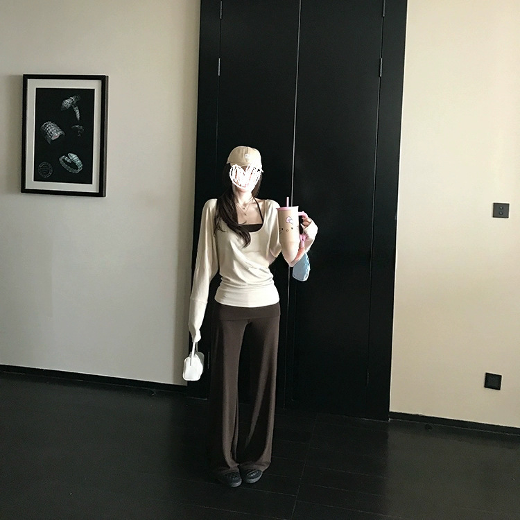 '姐系松弛'纯欲慵懒三件套轻盈无感氛围拉满其它纯色丝光上衣套装|undefined