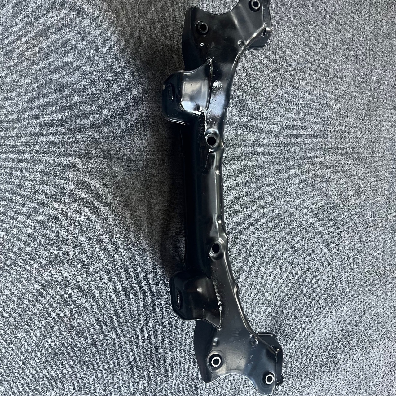 Byd Rear Subframe Assembly Rear Axle Suitable for Yuan Plus Export-Specific Modified Rear Wheel Axle Electric Vehicle